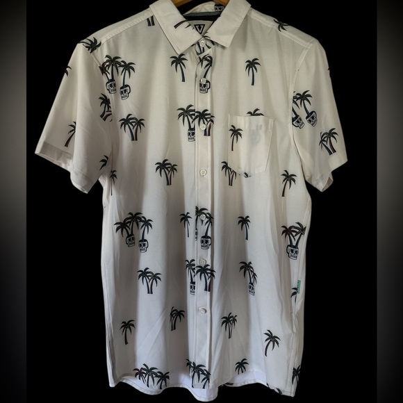 VISSLA Other - VISSLA Calypso Hybrid Eco Button Down Shirt